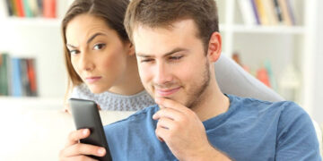 Ревность в семье: что делать?